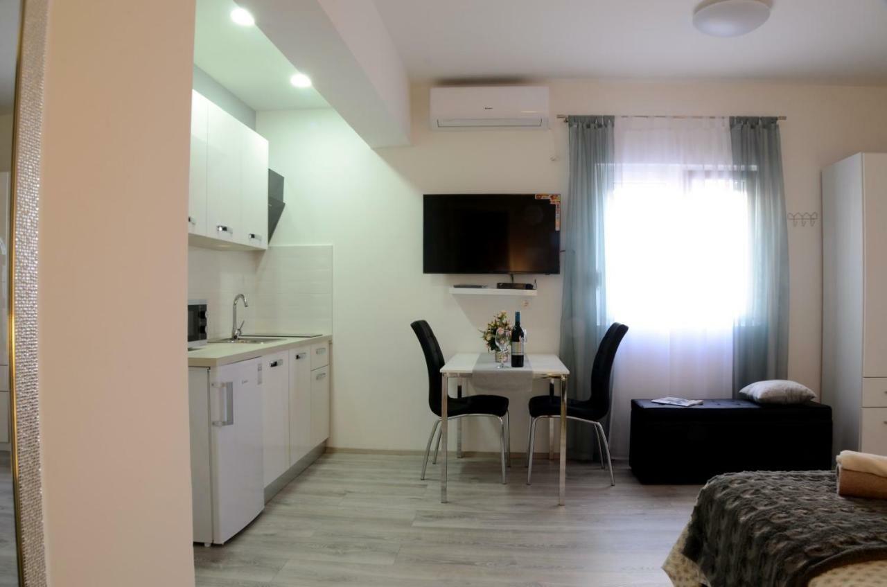 Apartments La Luna Zadar Bagian luar foto