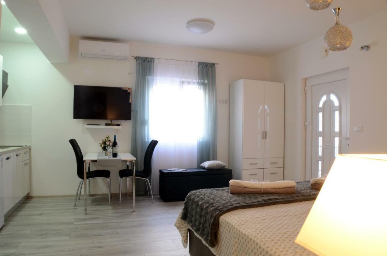 Apartments La Luna Zadar Bagian luar foto